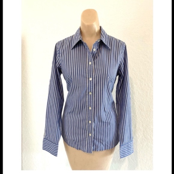 🔥 Navy button down shirt - Picture 5 of 7